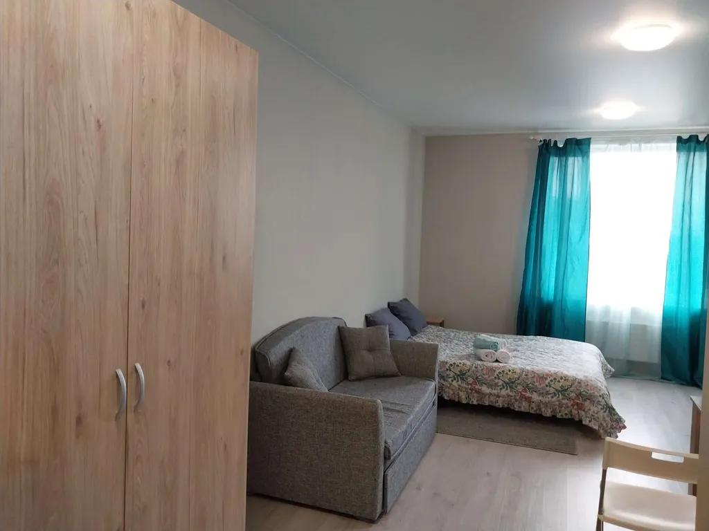 Новая, уютная студия в бирюзовых тонах