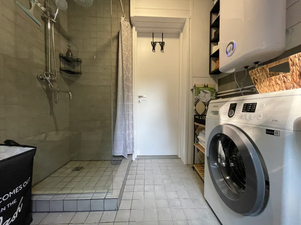 Домик с видом на реку