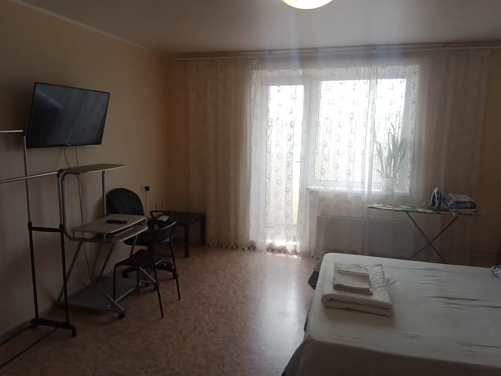 Уютная квартира в новом районе — аренда посуточно в Миасс