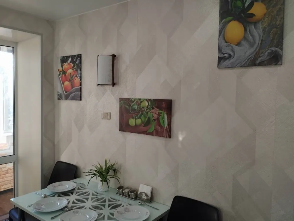 На Ленинградской у Золотого Ключика