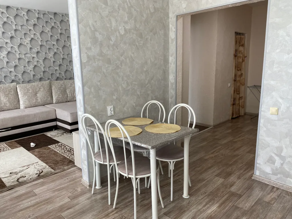 Квартира Квартира в самом центре Взлетки рядом с планетой — Красноярск