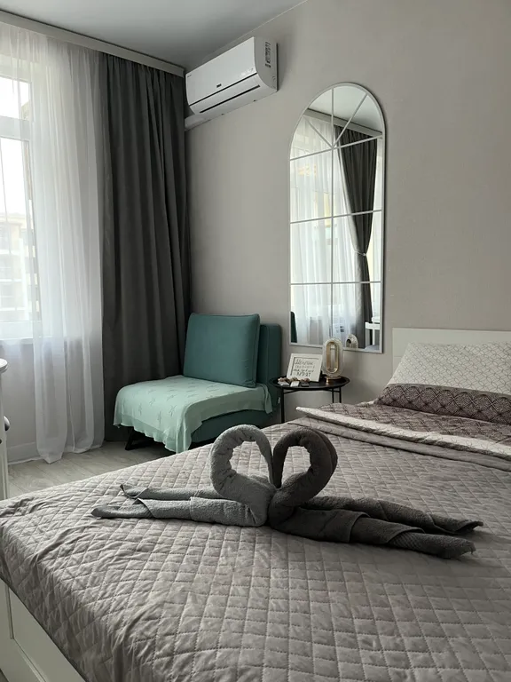 Квартира с видом на бассейн — аренда посуточно в Сукко