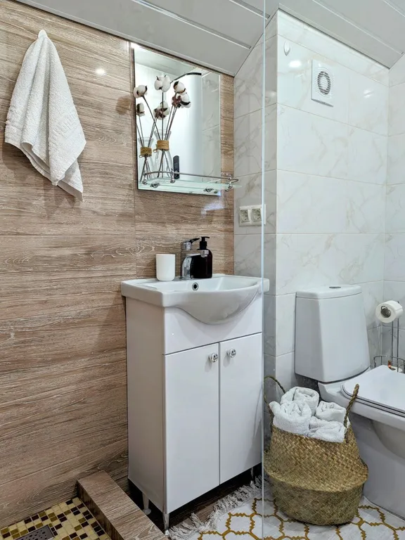 Роскошные двухуровневые апартаменты с панорамным видом на горы