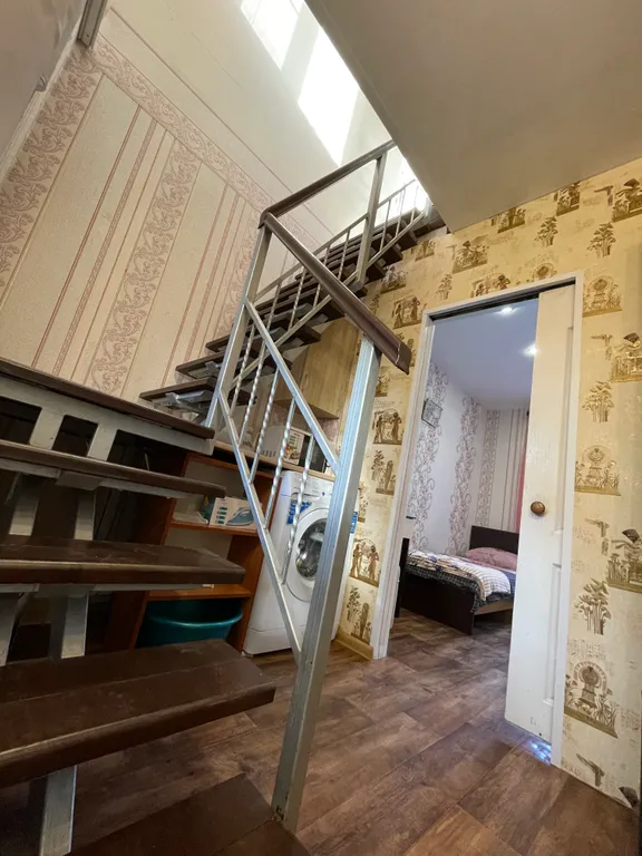 Уютный домик с балконом и террасой