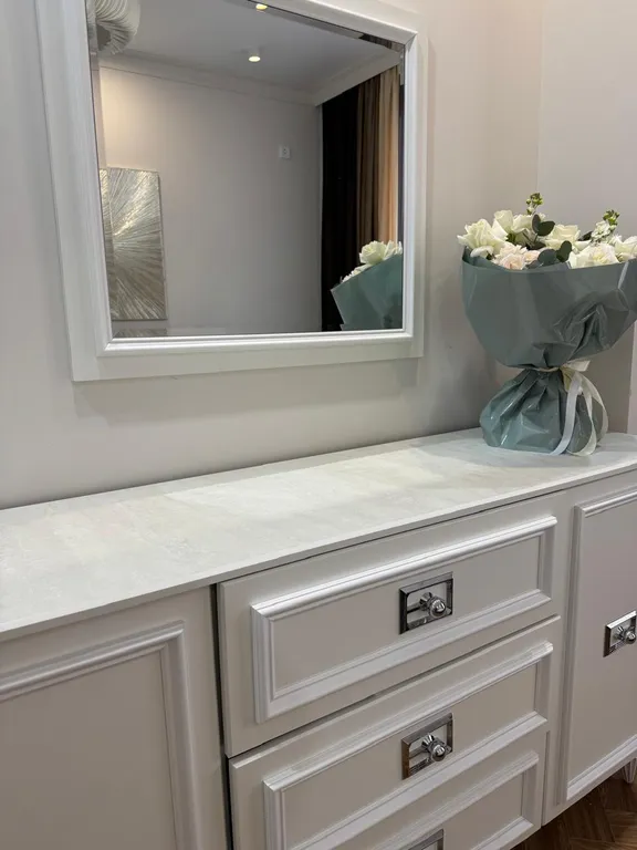 Двухкомнатный апартамент в стиле Неоклассика в центре Нальчика