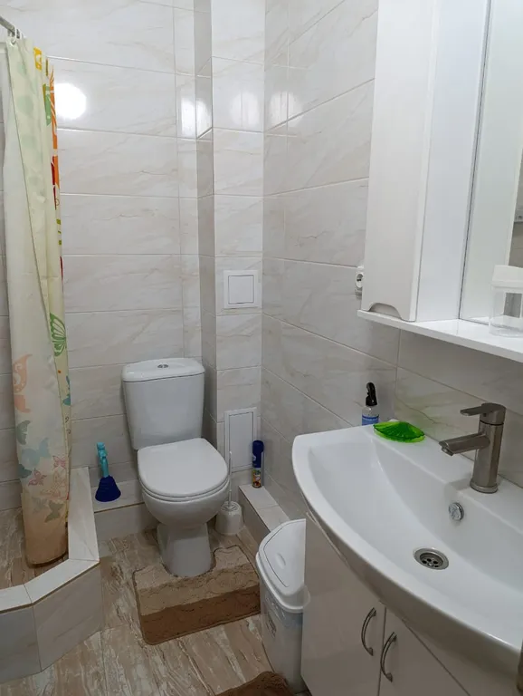 2-комнатная квартира 100 метров до моря