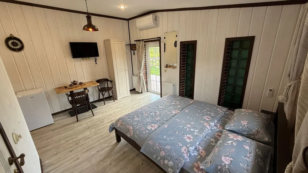 Апартаменты с отдельным входом, рядом с центром