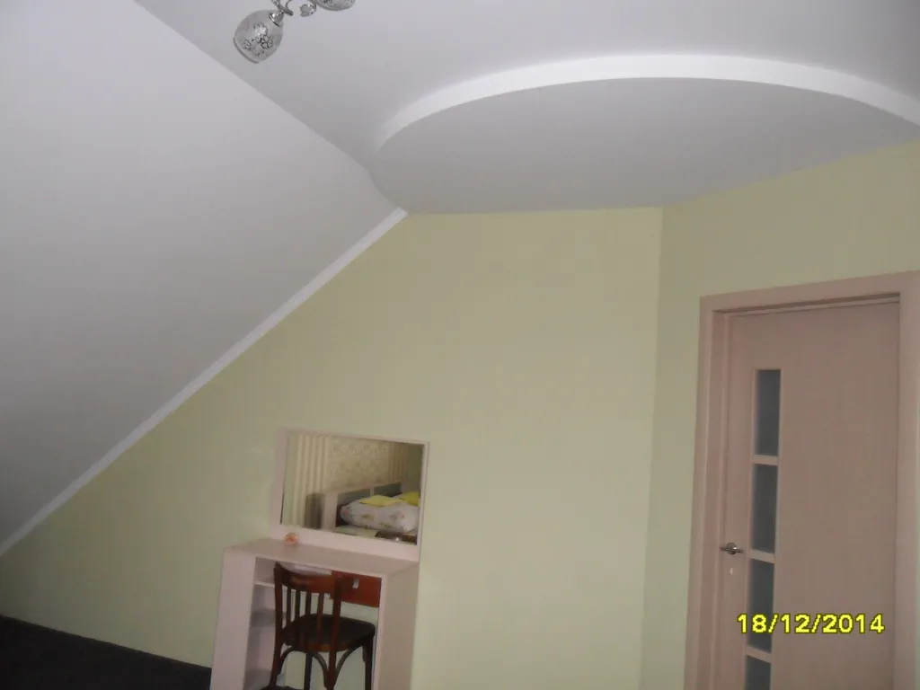 Коттедж 2 этажа в уединенном месте Бреста с парковкой во дворе