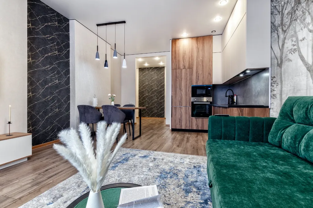 ЖК Respublika, ТРЦ Ханшатыр