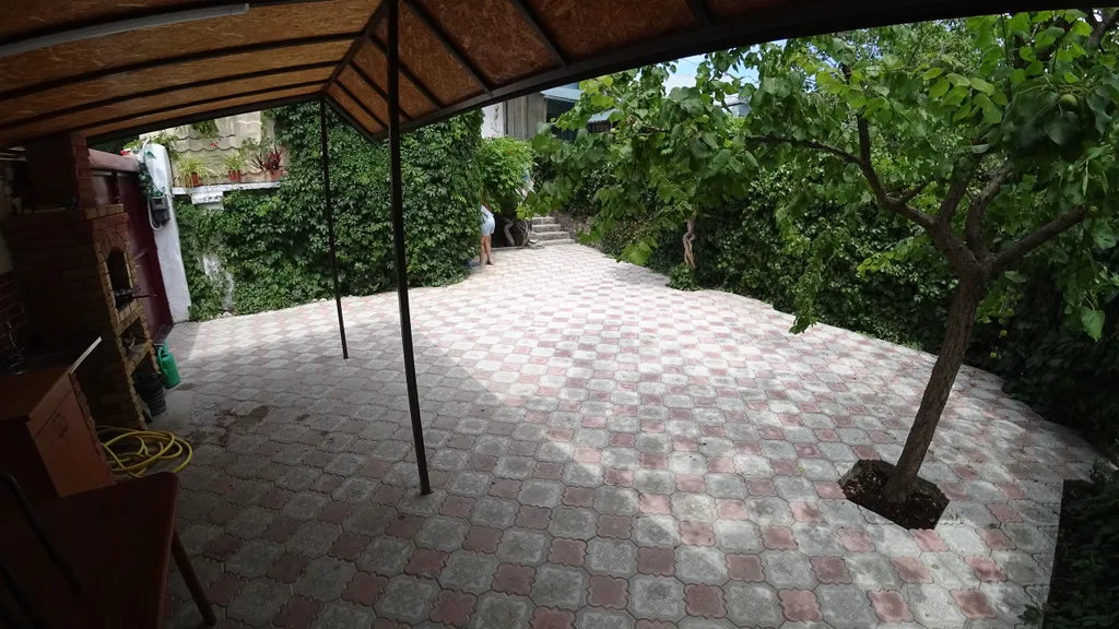 Коттедж Двухкомнатный дом с большим отдельным двором — аренда посуточно в Евпатория