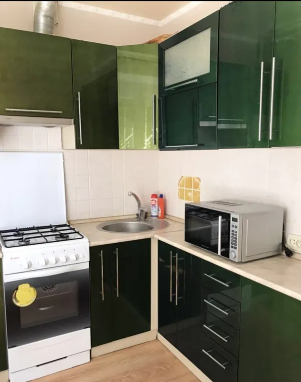 Уютная квартира в центре города — аренда посуточно в Азов