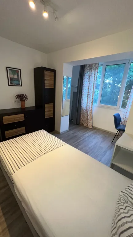 Четырехкомнатная квартира в центре города