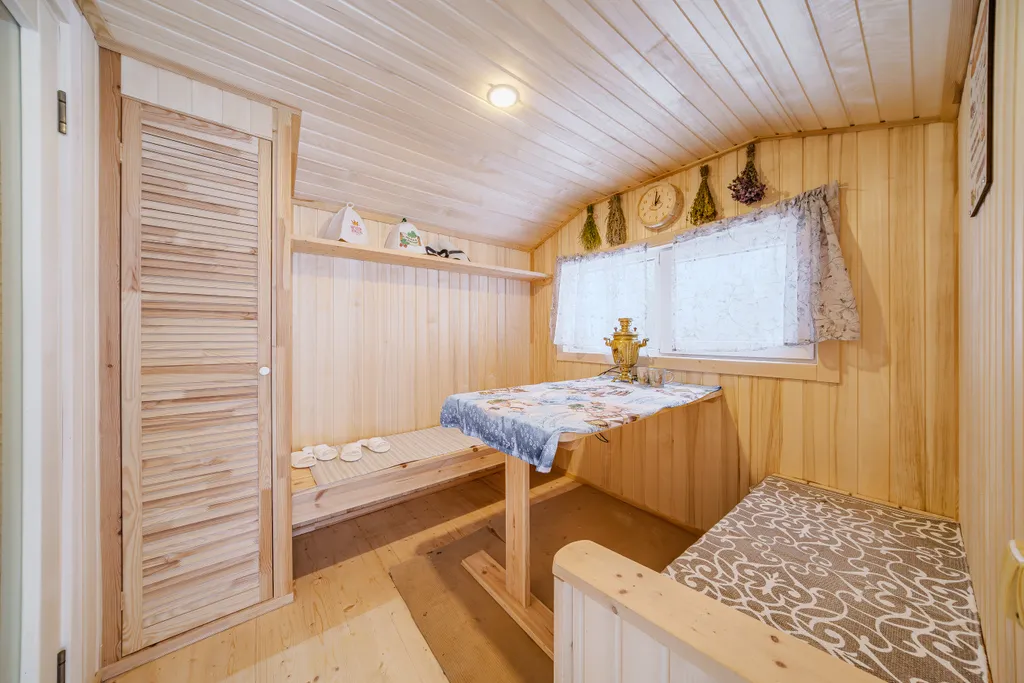 Коттедж Загородный дом с кедровой баней — Светлое