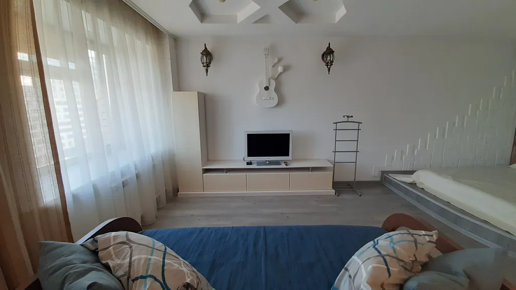 Квартира Оригинальная студия — аренда посуточно в Сургут