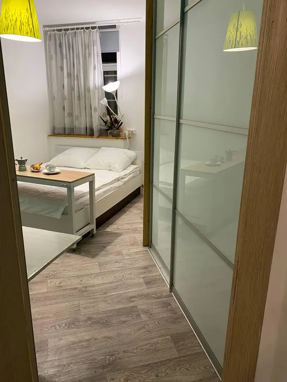 Квартира с отдельной кухней в центре