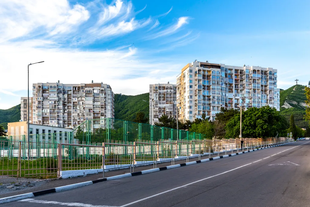 Квартира 3-комнатная квартира с террасой в Сосновой роще — Геленджик