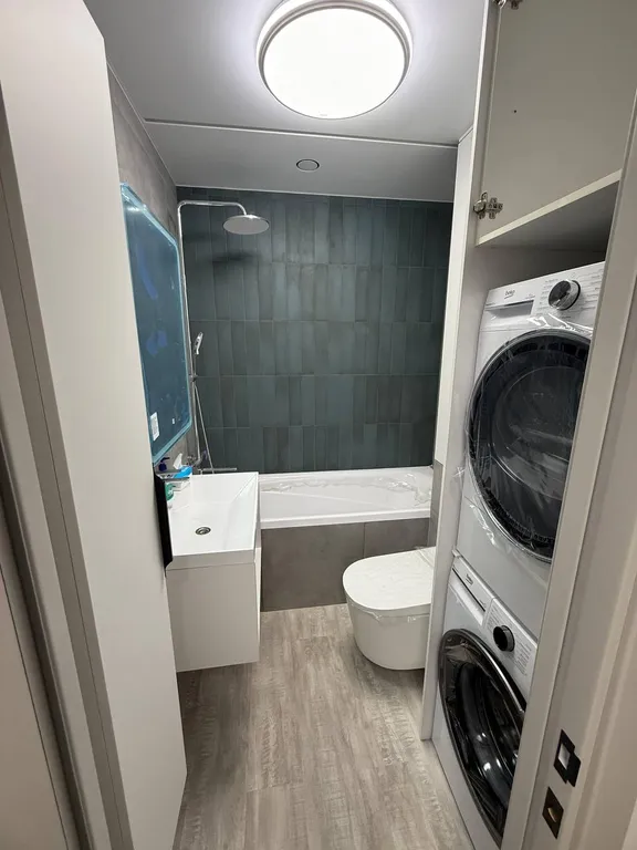 Двухкомнатные апартаменты около Нагорного парка