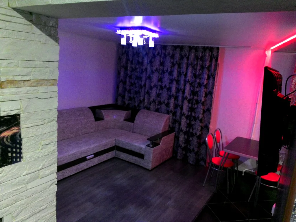 Квартира Студия в центре — аренда посуточно в Орск