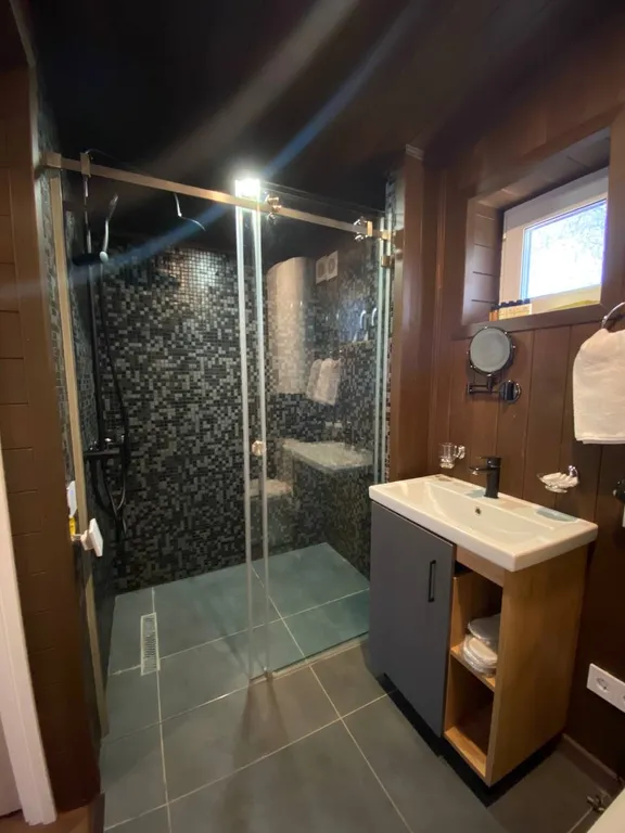 Дом с видом на горы Цветной