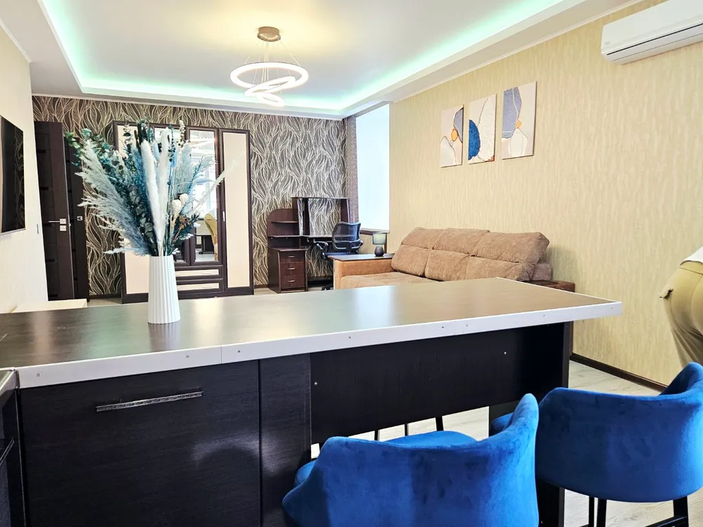 Двухкомнатная рядом с Театром кукол