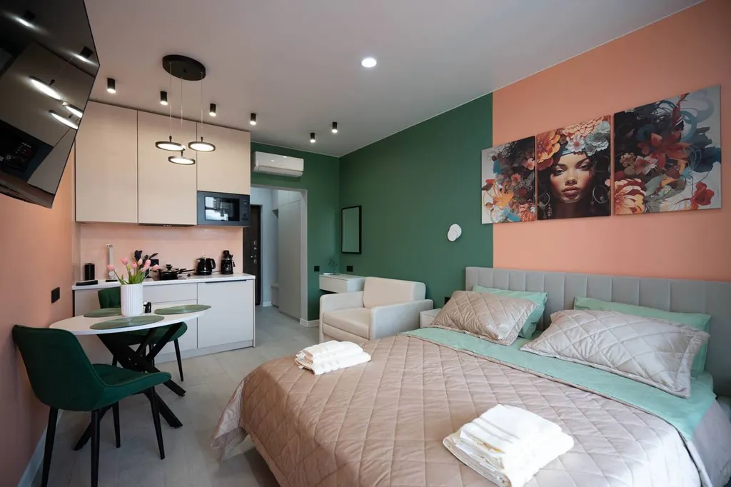 Апартаменты с видом на море и горы в доме бизнес класса