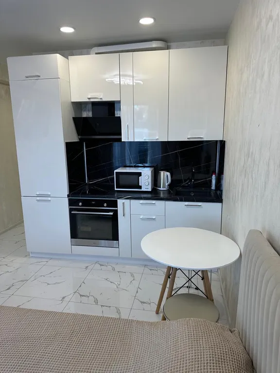 Студия с видом на море