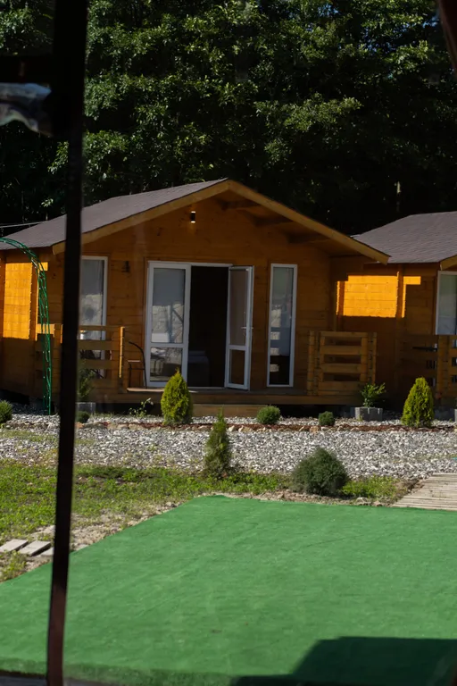 Теплые ночи с видом на бассейн