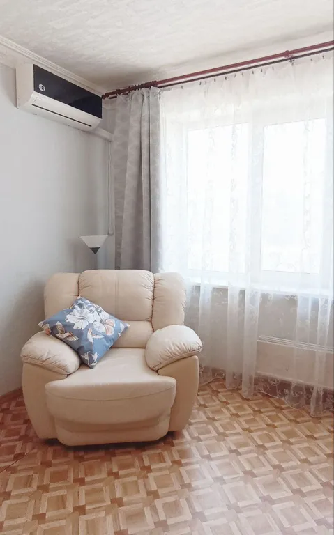 Квартира Большая уютная квартира до 6 человек — Самара