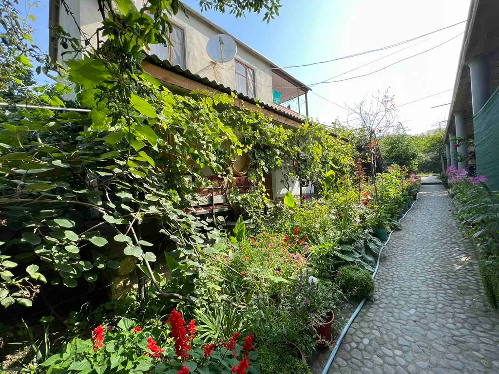 Коттедж с тапчаном