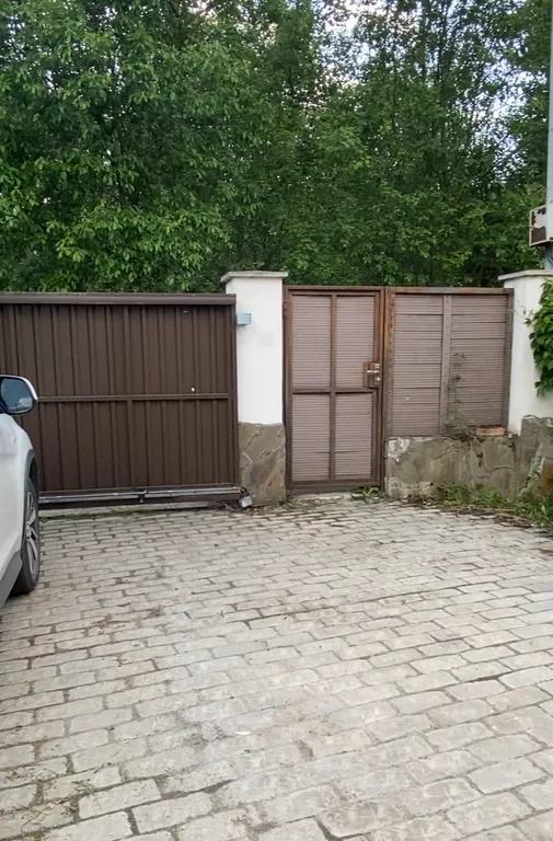 Тёплый коттедж в лесу