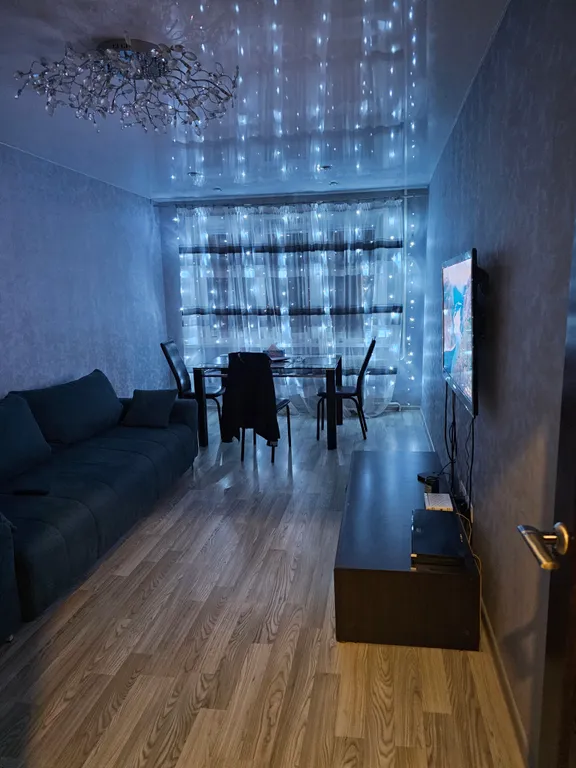 Уютная двухкомнатная квартира недалеко от центра города