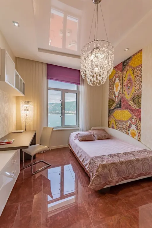 Квартира с террасой и видом на море