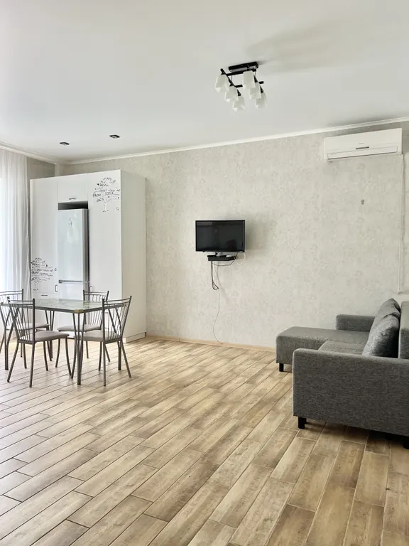 Загородный дом 5 спален с бассейном и большой территорией