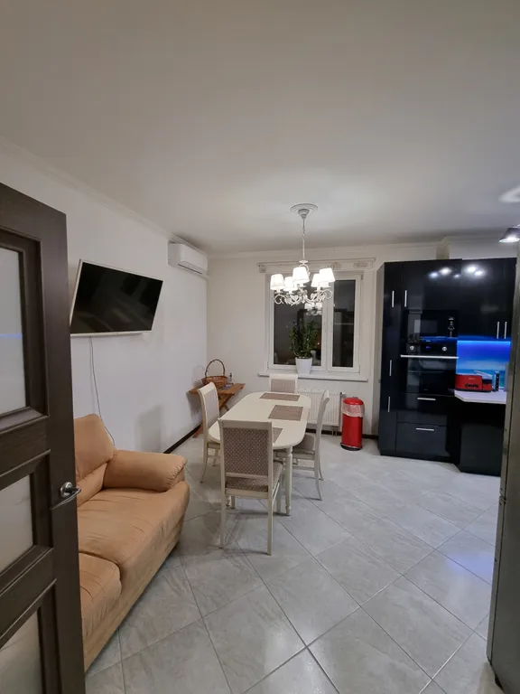 Квартира Квартира Большая трешка в двух минутах от метро — Москва