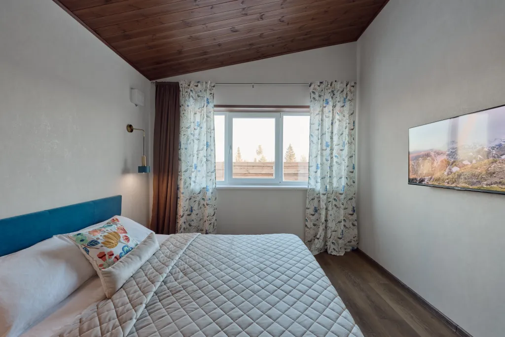 Коттедж Отдых с банным чаном у леса — аренда посуточно в Екатеринбург