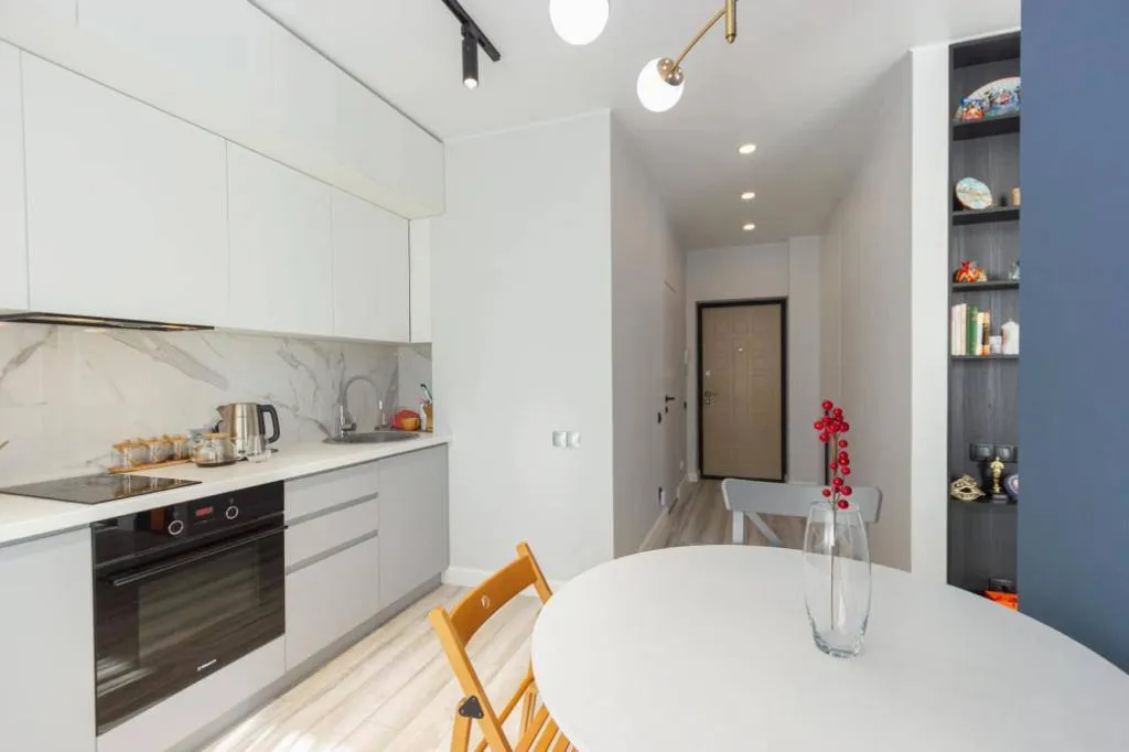 Яркая квартира с дизайнерским ремонтом