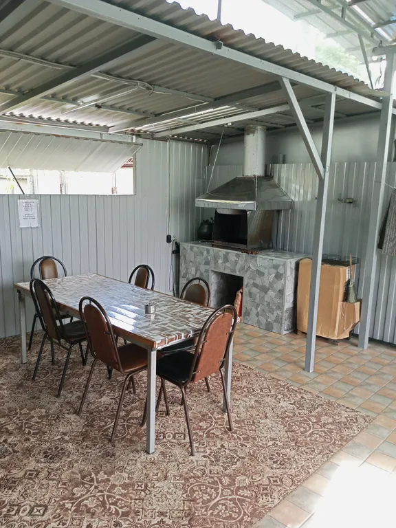 Дом с бассейном, и баней