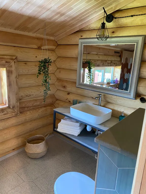 Дом с бассейном