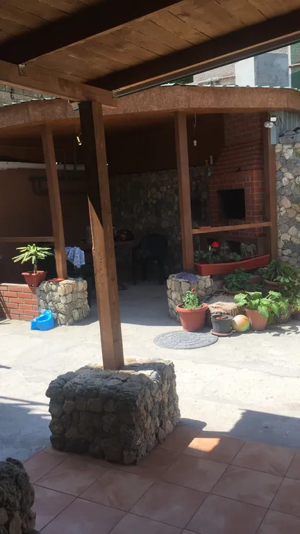 Коттедж Однокомнатный номер с кухней на первом этаже — аренда посуточно в Евпатория