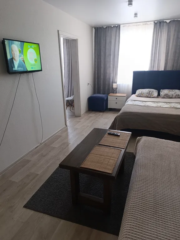 Уютная квартира, в новом доме с видом на пруд и горы