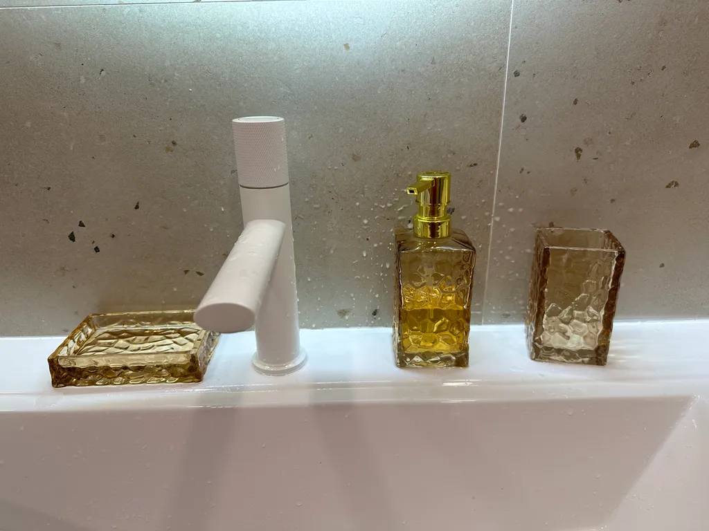 Квартира Апартаменты у моря с пляжем — Лазаревское