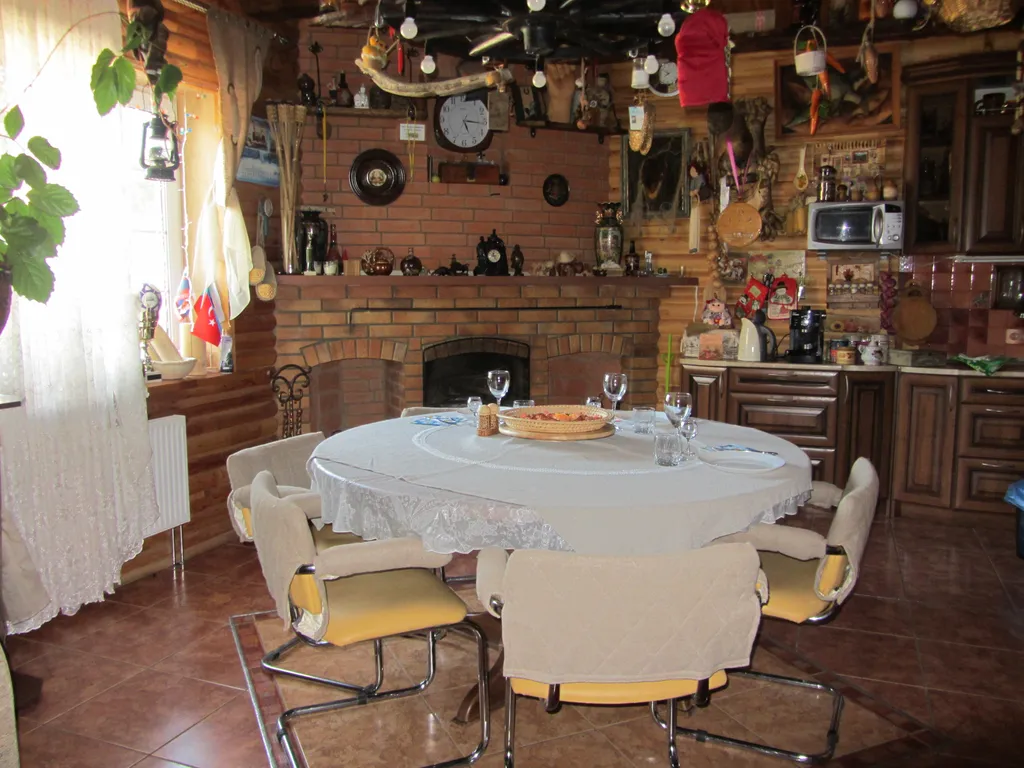 Усальба Еландра в 5 км от города