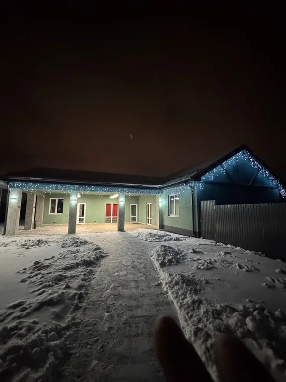 Новый стильный уютный коттедж вблизи от города