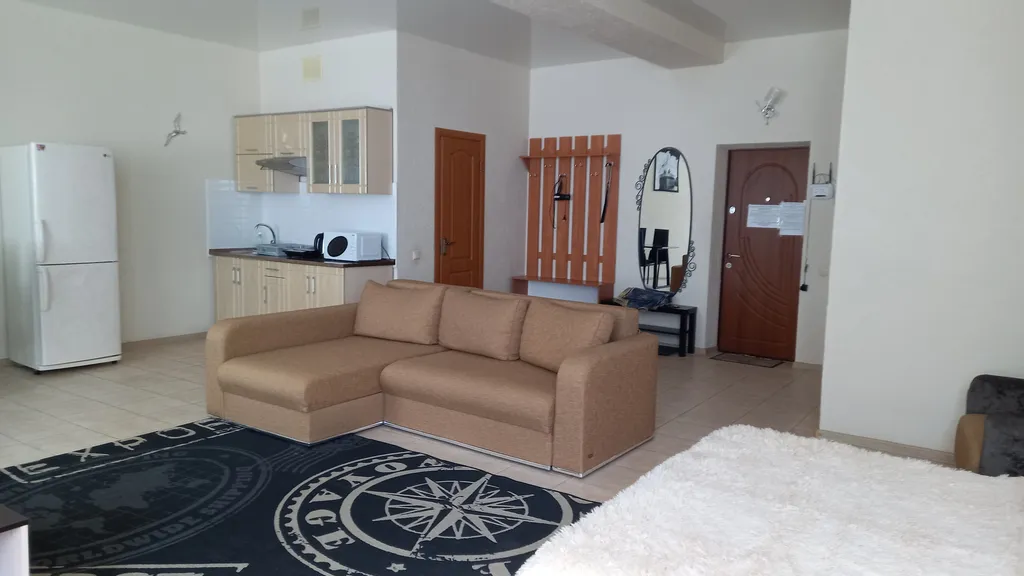 Просторная студия на первой линии у моря