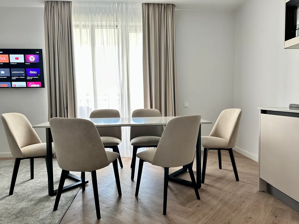 Апартамент делюкс  в резиденции Европа с бассейном