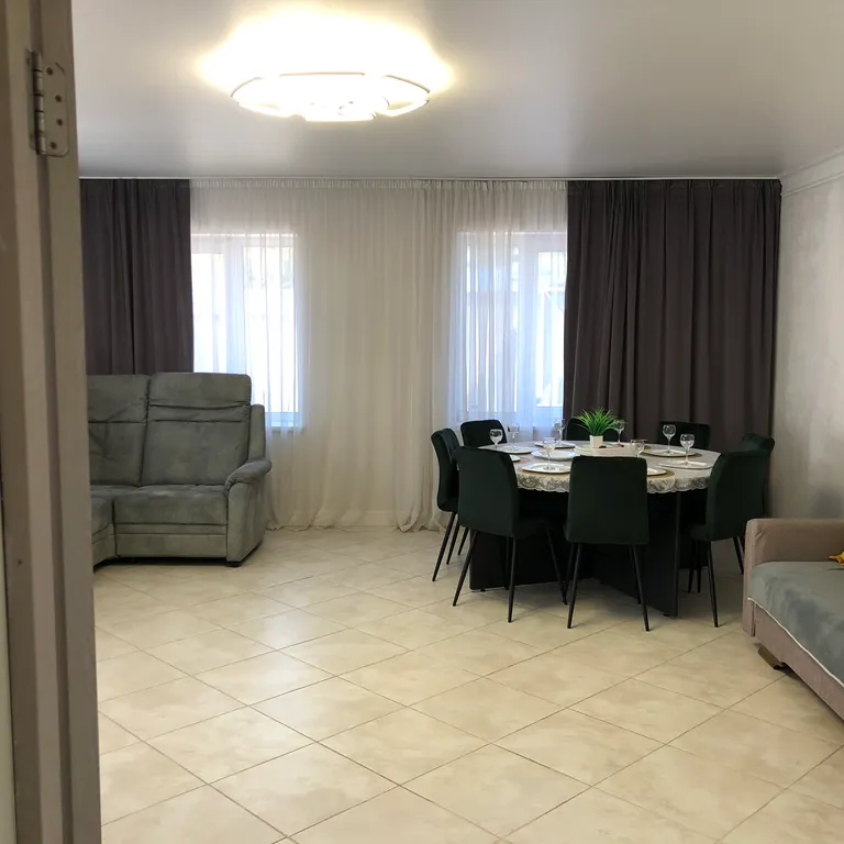 Дом в черте города в тихом дачном обществе