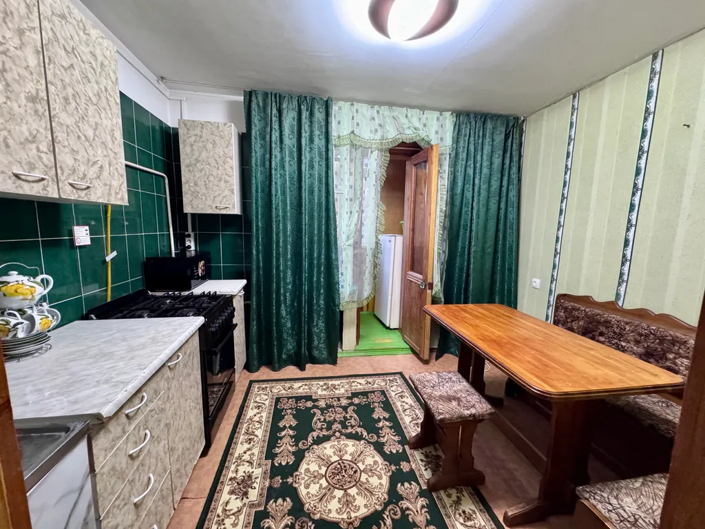 Уютная двухкомнатная квартира с видом на горы