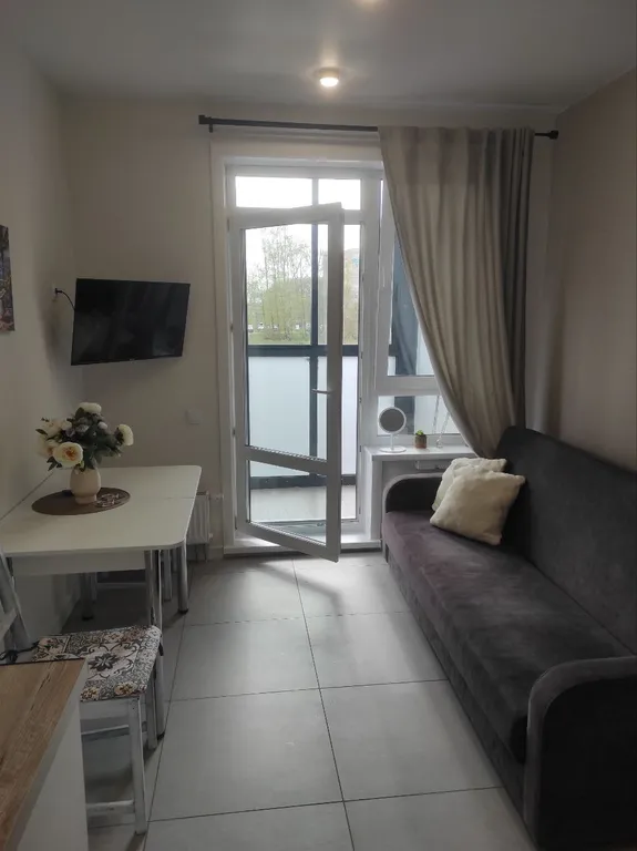 Счастливая матрешка стильная двушка у реки соломбала