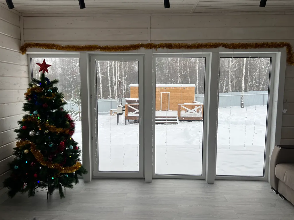 Дом в стиле Барнхаус на берегу реки Ока