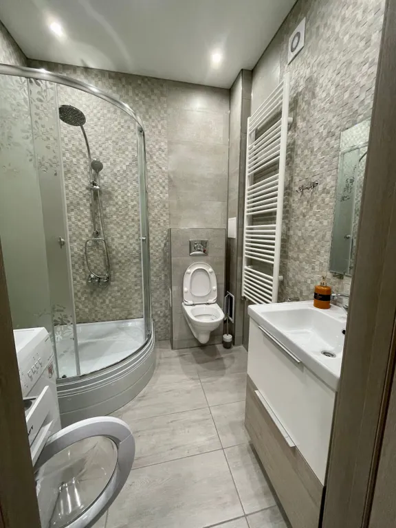 Уютная квартира в потрясающем, тихом месте.